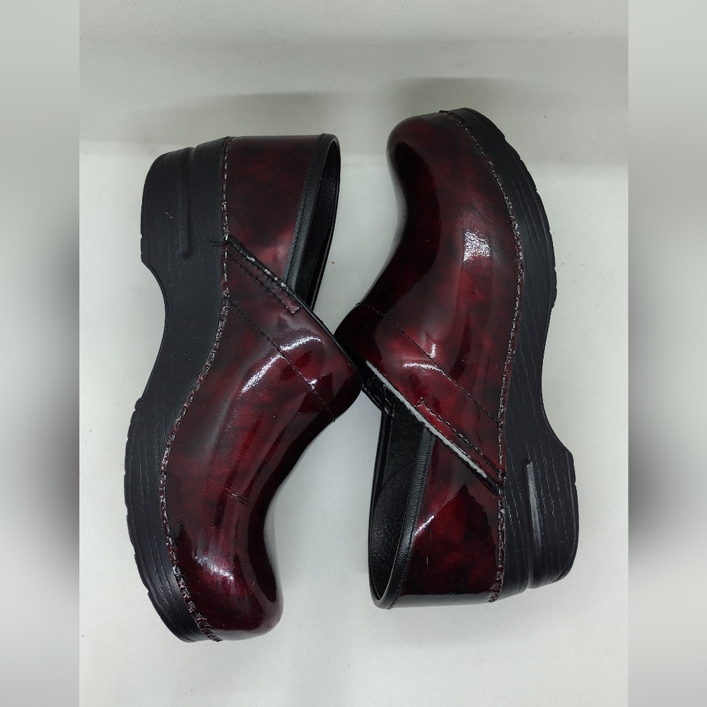 Dansko Slip On Professional Nurse/Medical Mules Clogs Women's 39 Burgundy Work - Picture 5 of 14